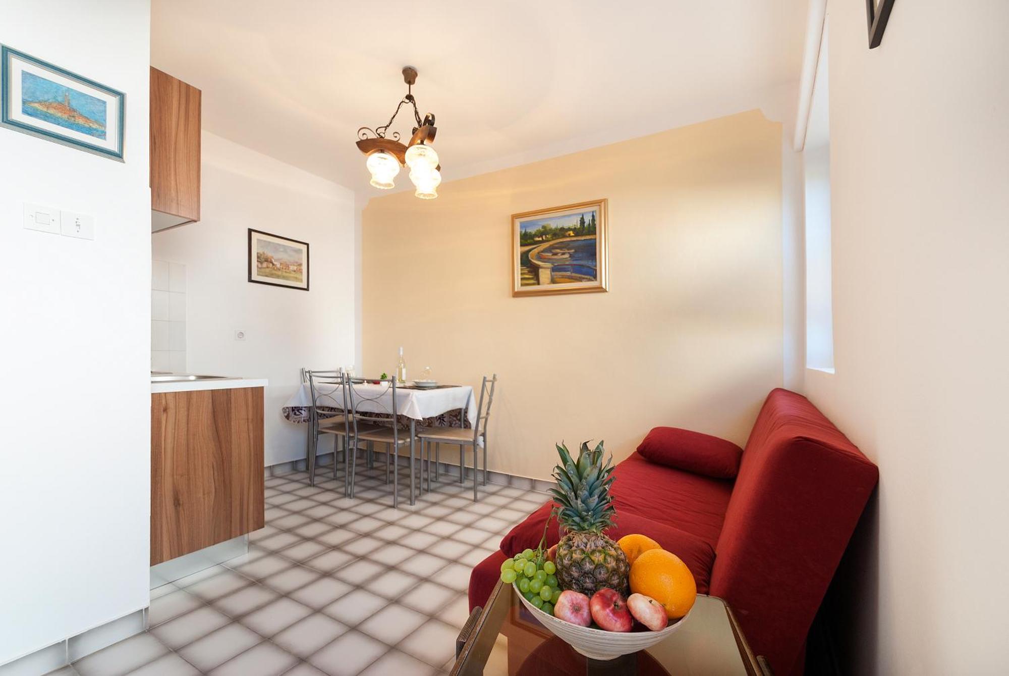 Weis Apartments Ровинь Номер фото