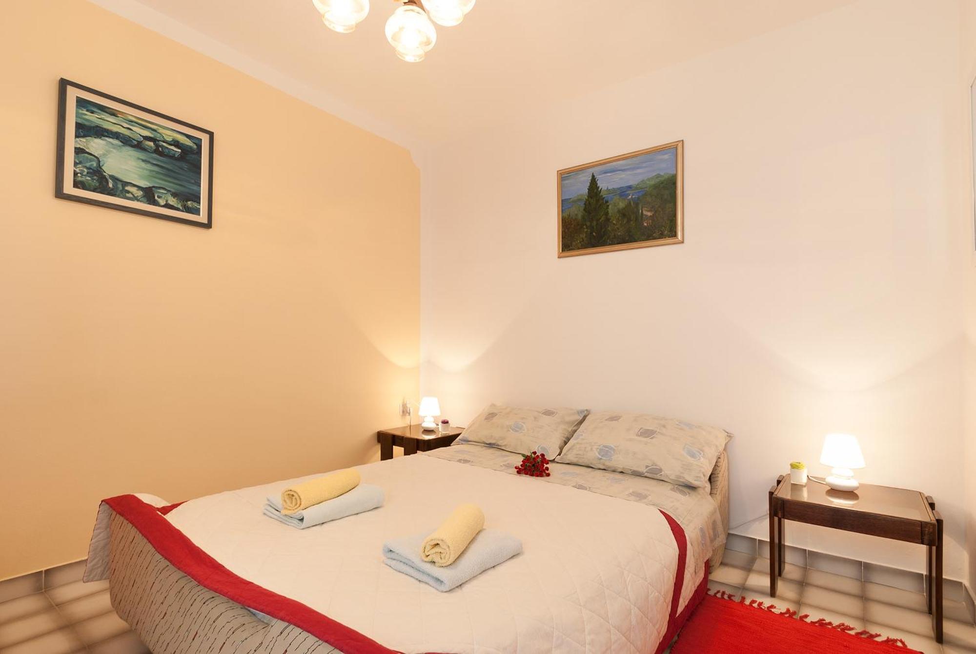 Weis Apartments Ровинь Номер фото