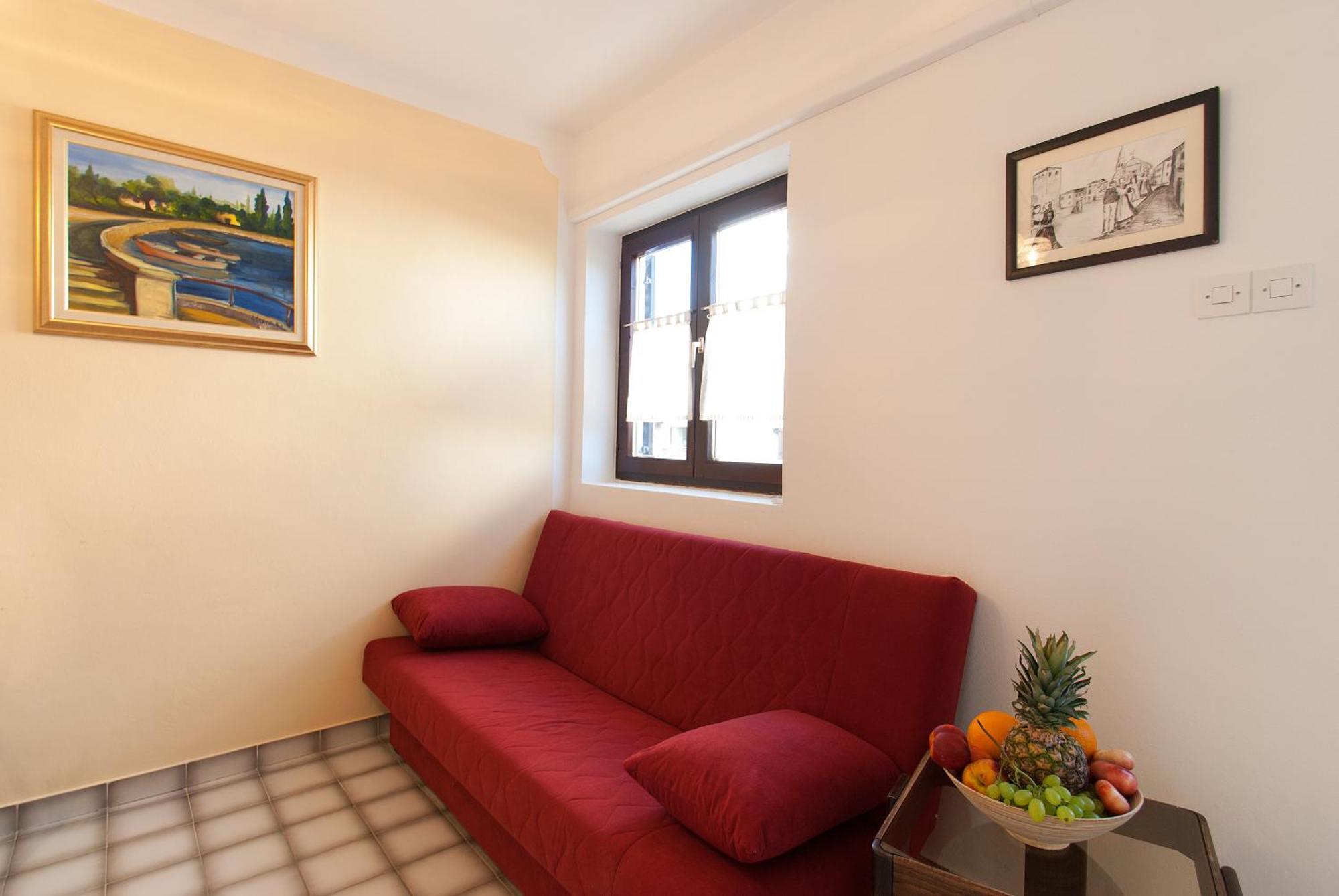 Weis Apartments Ровинь Номер фото